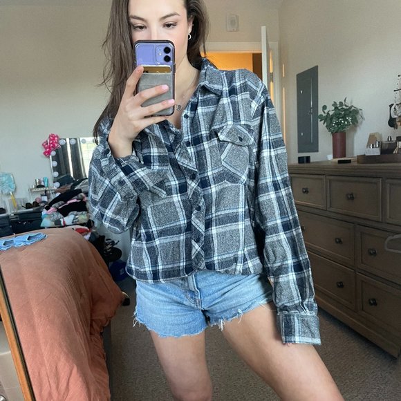 Flannel - Picture 2 of 5